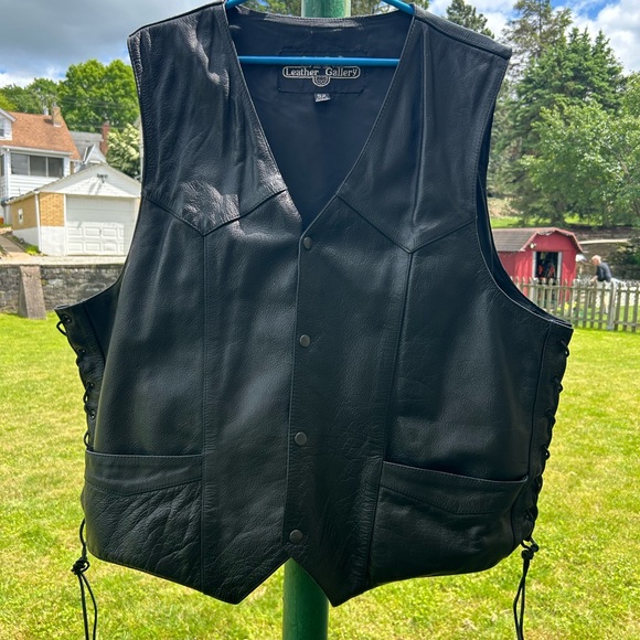 Leather Gallery Biker Jacket | Muscle Jacket |Vest with Elastic Side adjustments - Picture 7 of 8